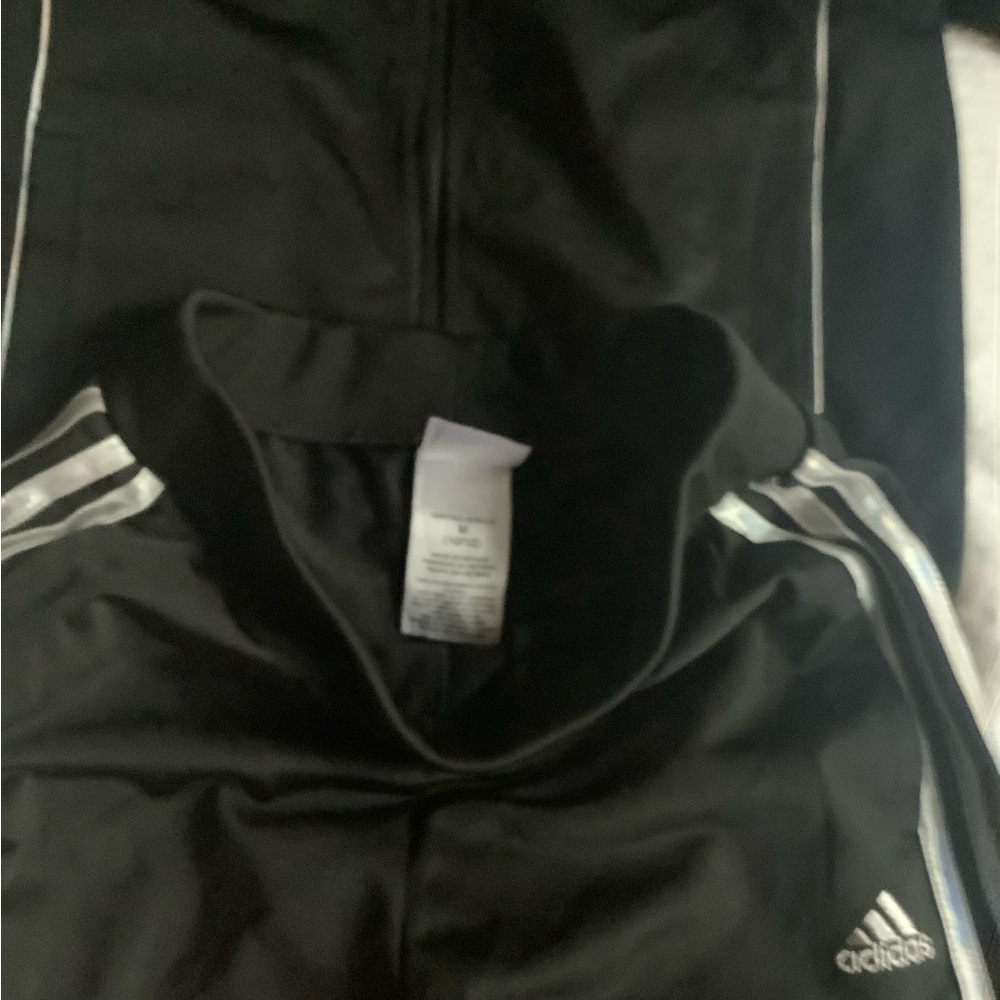 Adidas - Picture 2 of 3